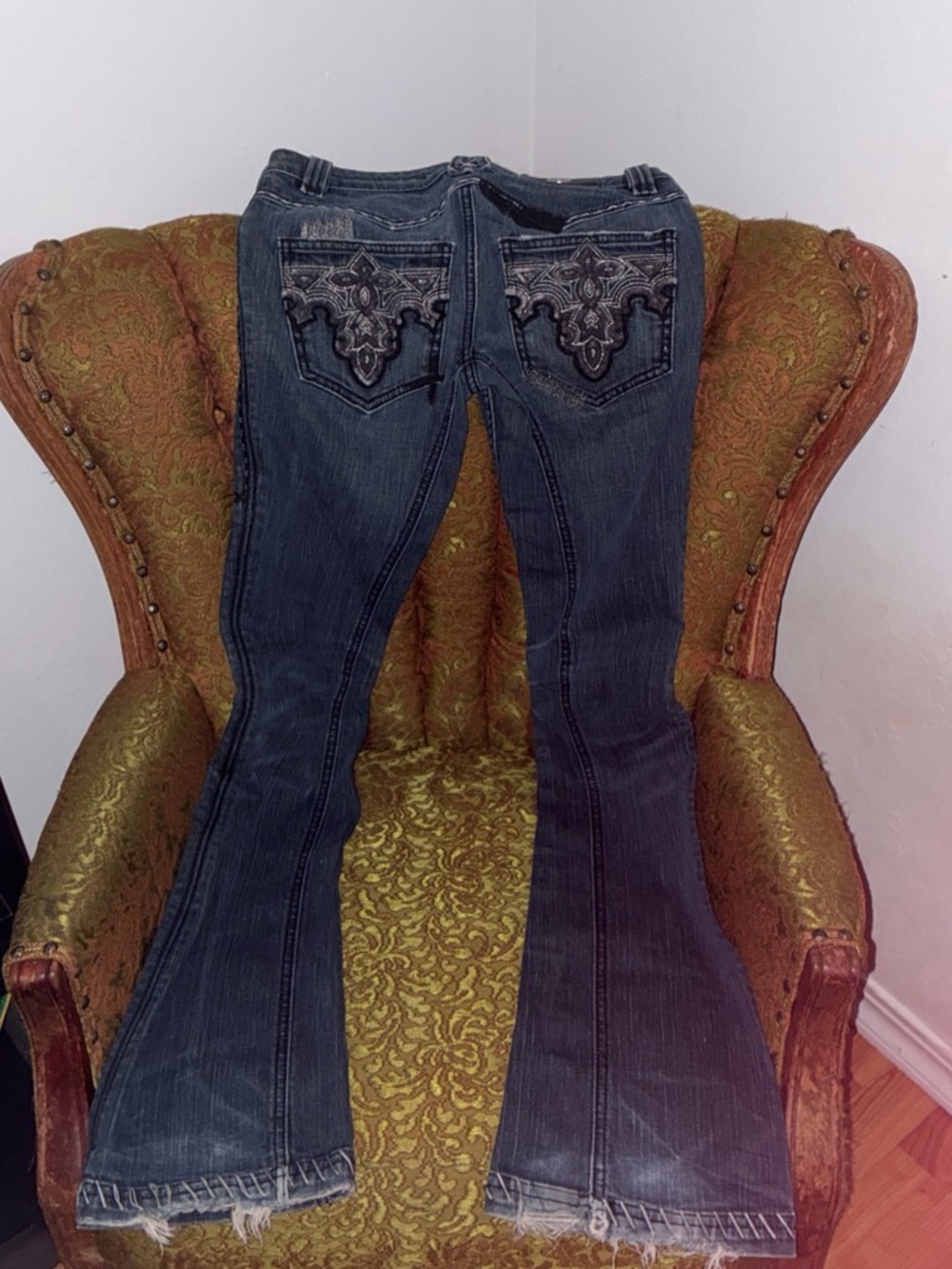 Antik Denim/ Miss Me like Black Embroidered Back-Pocket Flare Jeans